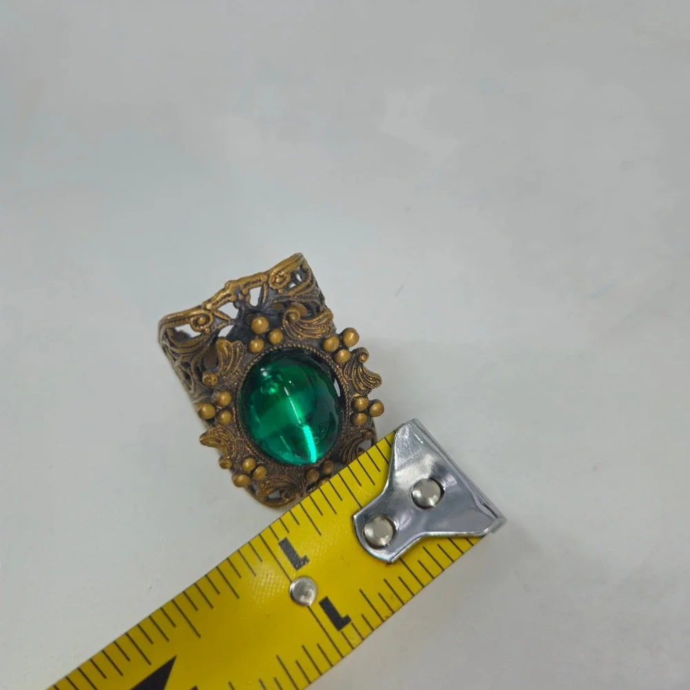Vintage Style Filigree Adjustable Ring‎ Green Glass Cabochon Antique Brass Tone